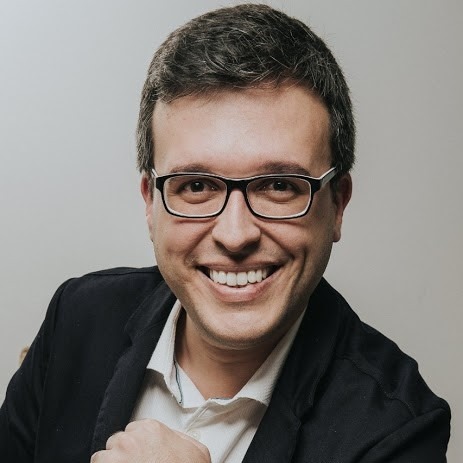 Mikael Lincoln - Estrategista